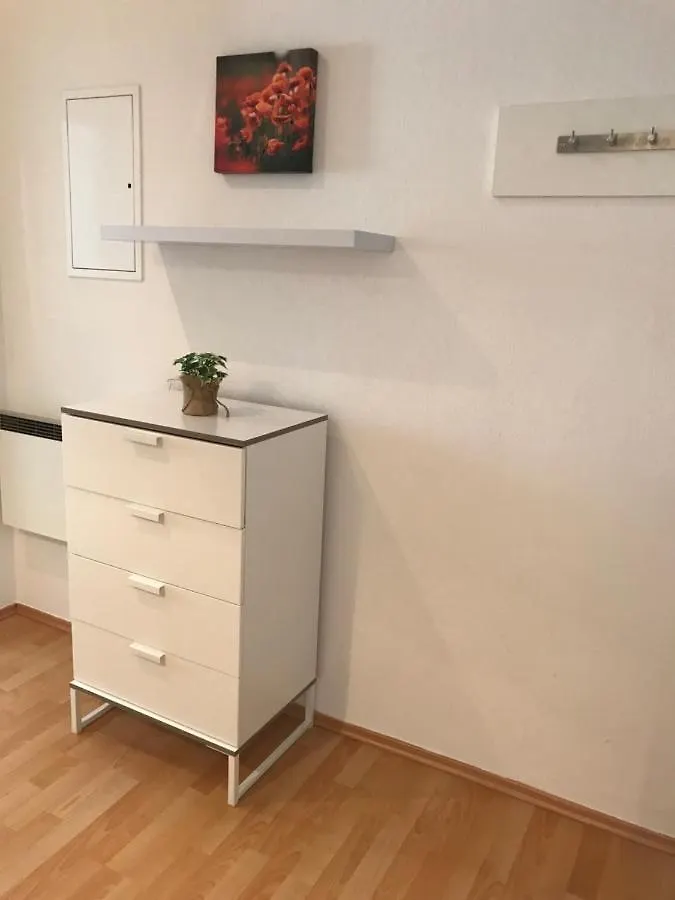 Studio & Apartments Near Reumannplatz Wien