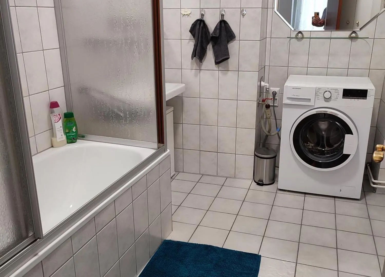 Studio & Apartments Near Reumannplatz Vienna