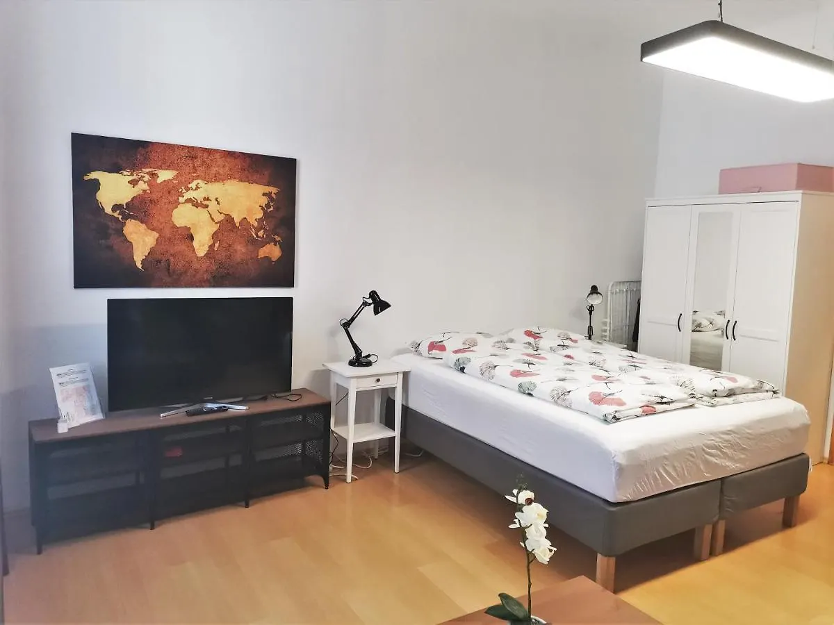Studio & Apartments Near Reumannplatz Vienna