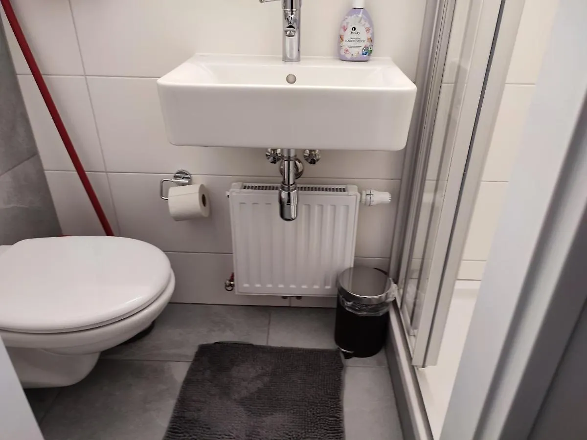 Studio & Apartments Near Reumannplatz Vienna