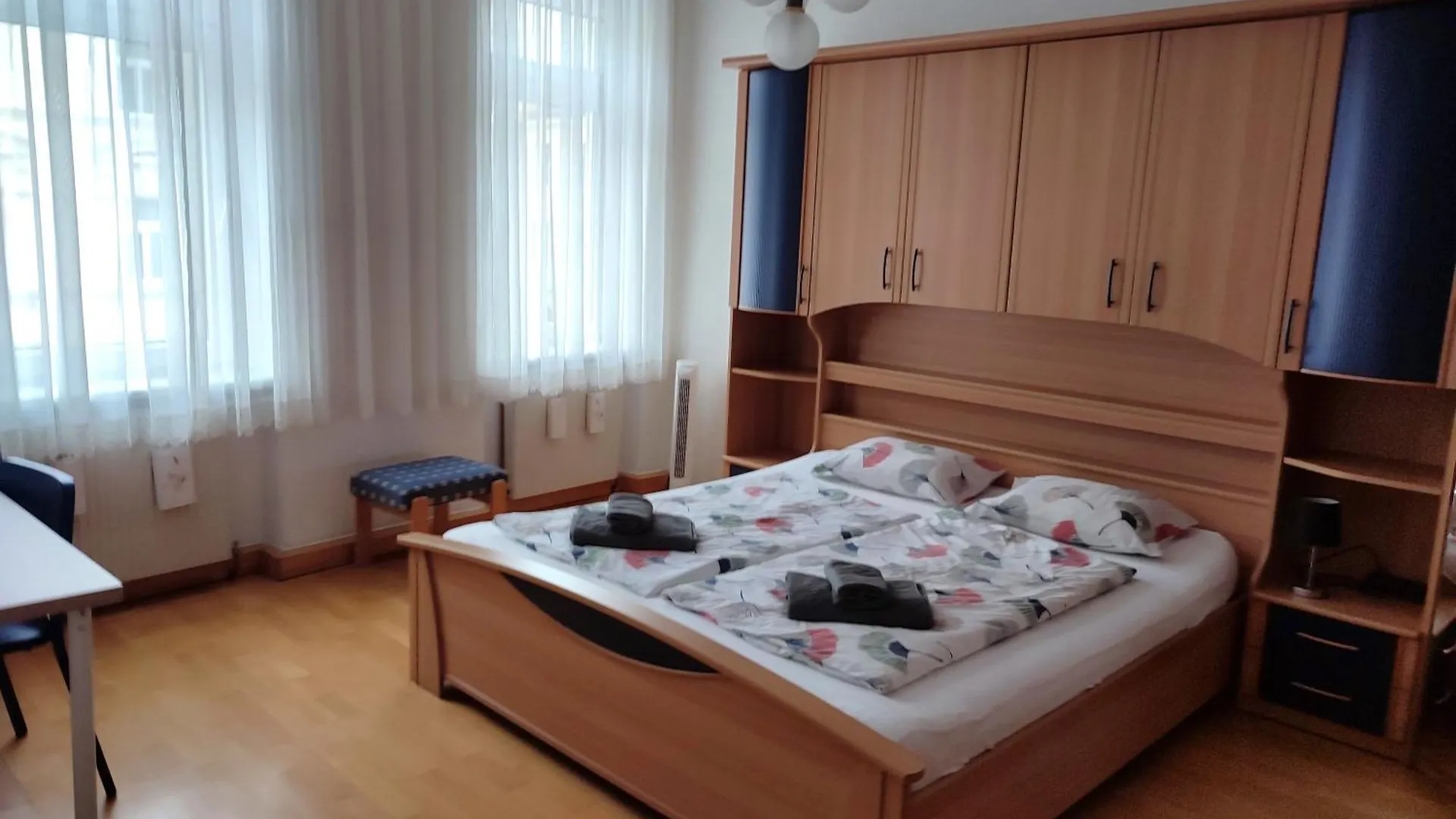 Studio & Apartments Near Reumannplatz Vienna