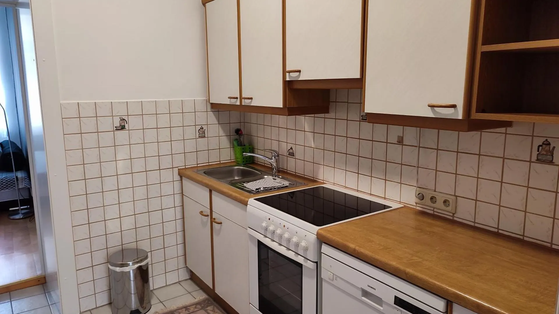 Studio & Apartments Near Reumannplatz Vienna