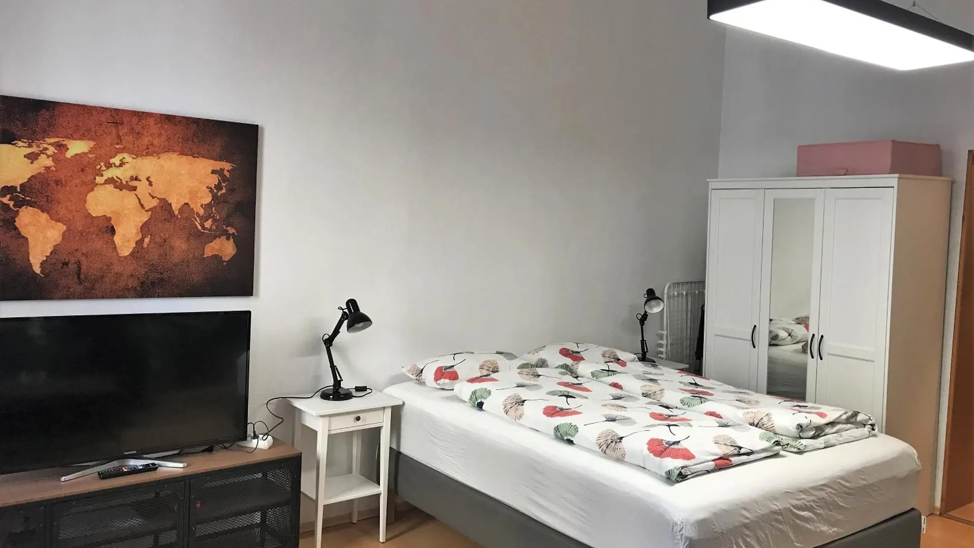 Studio & Apartments Near Reumannplatz Vienna 0*,  Austria